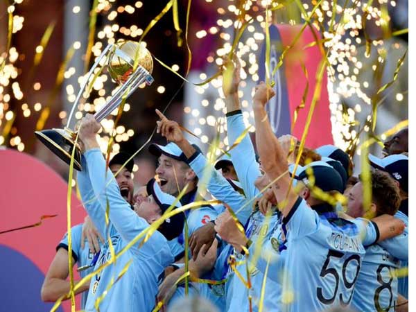 తొలిసారి విశ్వవిజేత: