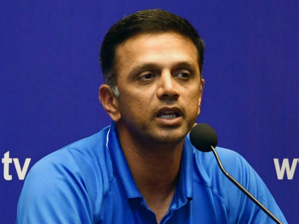 రాహుల్ ద్రవిడ్ మాట సాయం