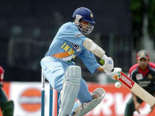 2005లో ఫామ్ కోల్పోవడంతో