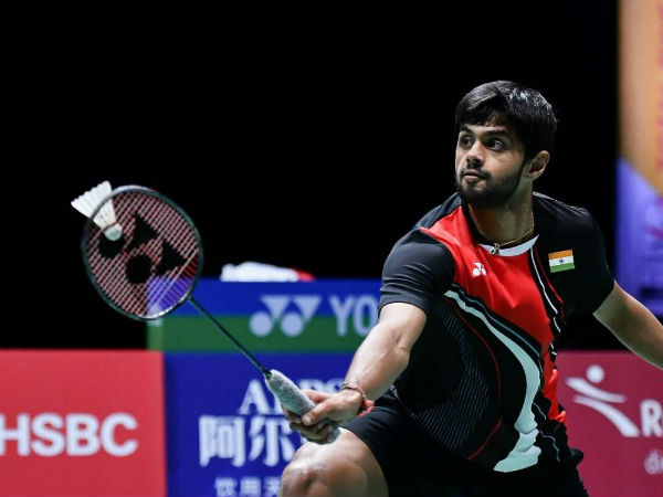 ప్రణీత్ కొట్టిన బలమైన షాట్ను