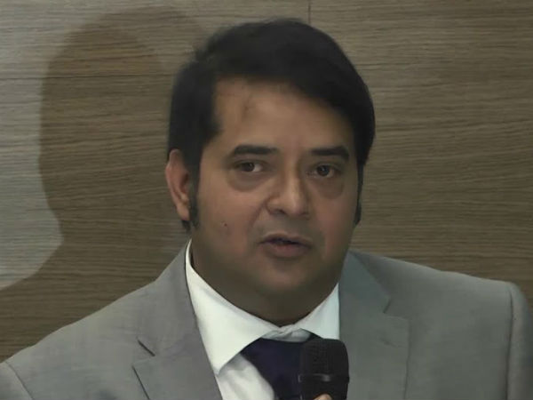 పుట్బాల్ ఆటపై ఉన్న మమకారంతో