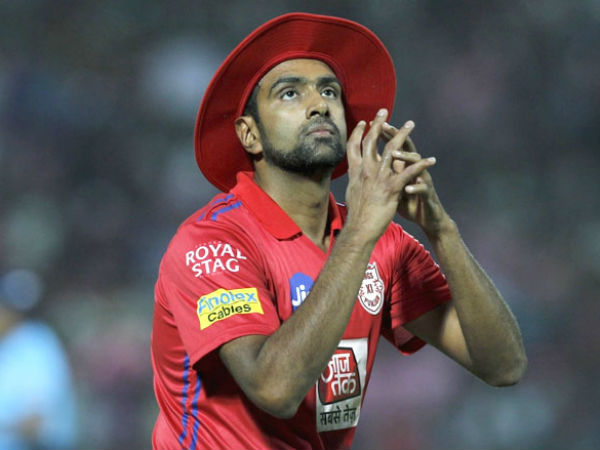 అశ్విన్కు పలువురు మద్దతు