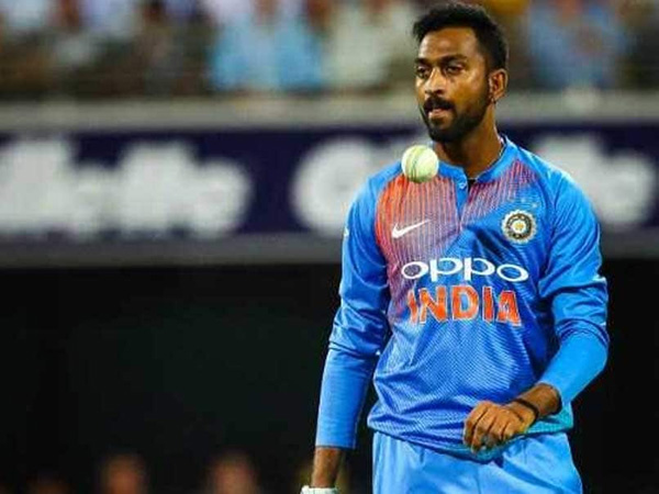 కృనాల్ పాండ్యా తలకు తగిలేలా