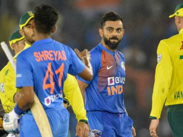దక్షిణాఫ్రికాపై స్వదేశంలో