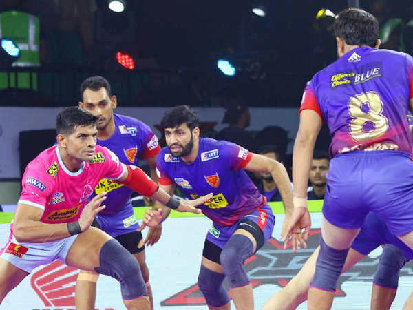ఢిల్లీ 21-19తో ఆధిక్యంలో
