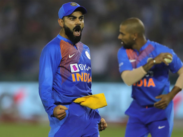 మూడు ఫార్మాట్లలో 50కిపైగా యావరేజి