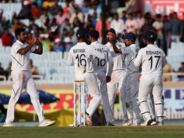 ఫాలోఆన్ ఆడిన సఫారీలు: