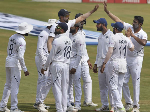 తొలి ఇన్నింగ్స్లో 7 వికెట్లు తీసిన అశ్విన్