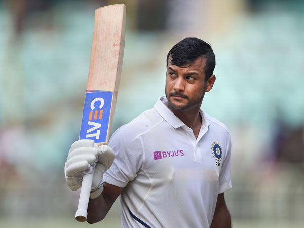 సెహ్వాగ్లా మయాంక్: