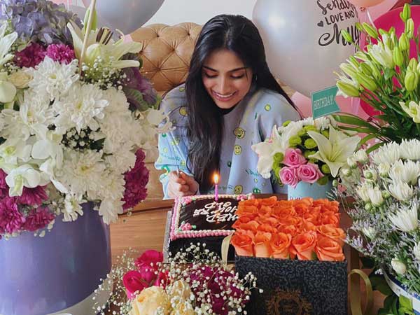 హాపీ బర్త్ డే అతియా