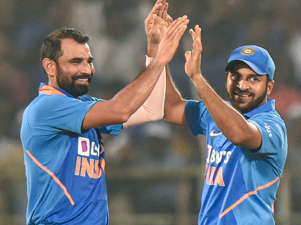 షమీ హ్యాట్రిక్ మిస్