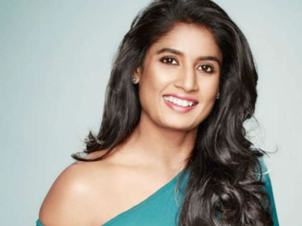 పూనమ్ యాదవ్కు చోట..