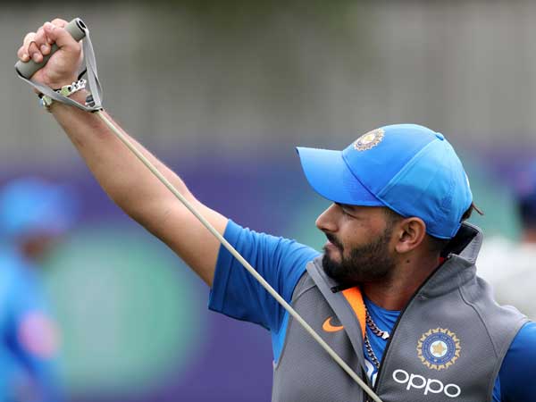 పంత్కు కంకషన్