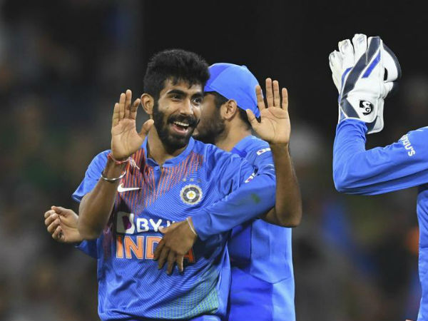 కివీస్ టపటపా..17కే మూడు..