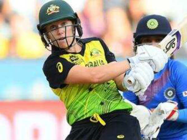 భారత మహిళల జట్టు ఘోర ఓటమి