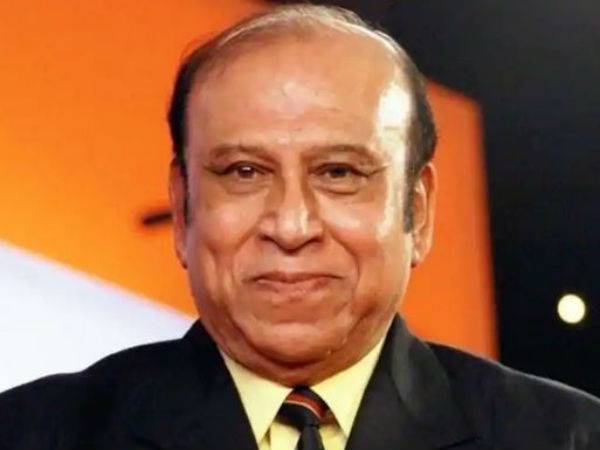 2004లో ఫిఫా అవార్డు