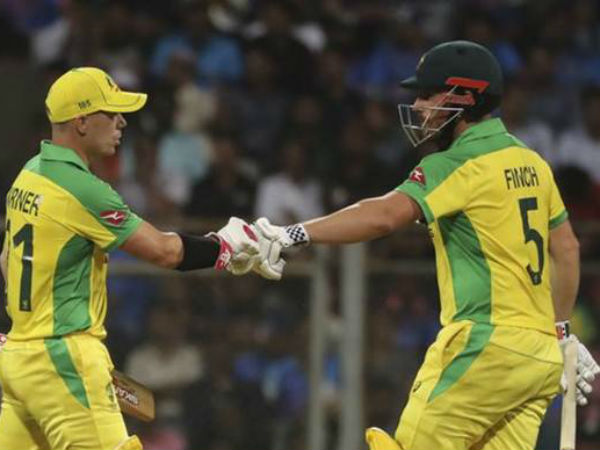 వార్నర్, ఫించ్ అర్ధ సెంచరీలు: