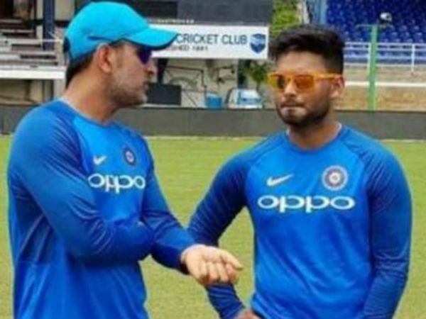 ధోనీ ఒక సూపర్ స్టార్