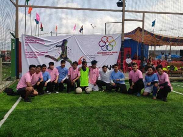ఇదే మొదటి ఫుట్బాల్ జట్టు