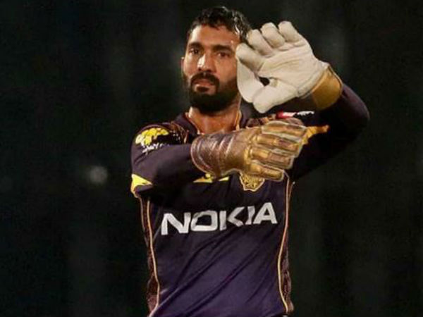 దినేశ్ కార్తీక్పై వేటు వేస్తారని..