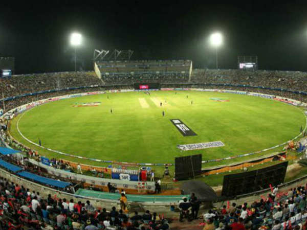 క్రికెటర్లకి క్యాంప్: