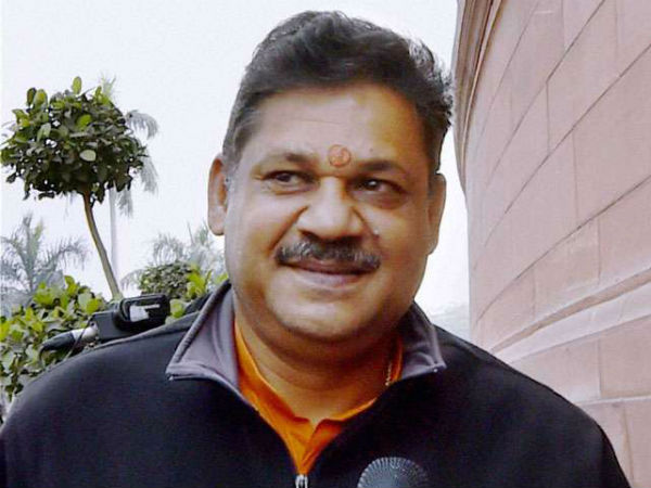 పంత్లో టాలెంట్కు కొదవలేదు: