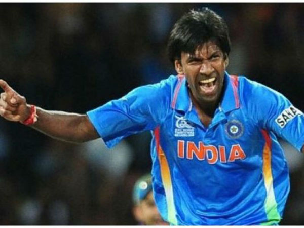 అంబులెన్స్లో వచ్చి శతకం బాదాడు: