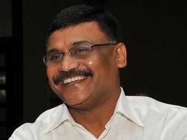 నన్నేం పక్కన పెట్టలేదు కదా..