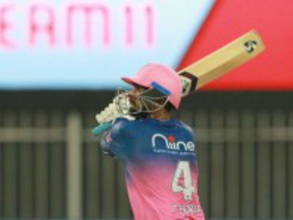 ఒకే ఓవర్లో ఐదు సిక్సులు: