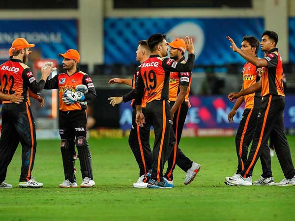 బెస్ట్ బౌలింగ్ గణాంకాలు