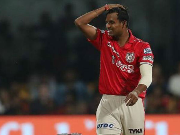 అందరూ విమర్శించారు.1