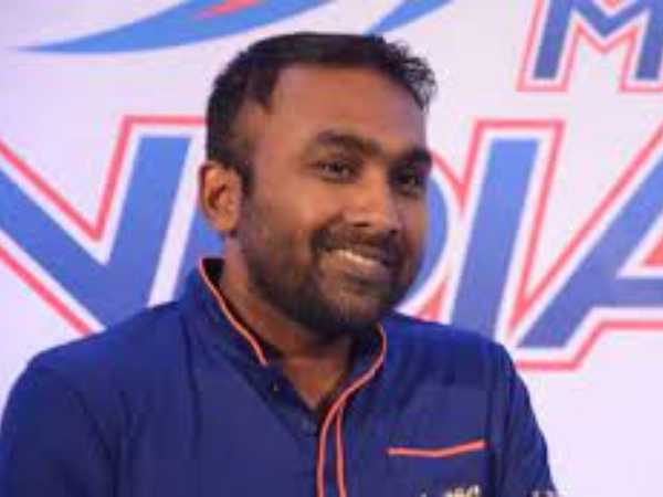 హార్దిక్ త్వరలోనే బౌలింగ్ చేస్తాడు: