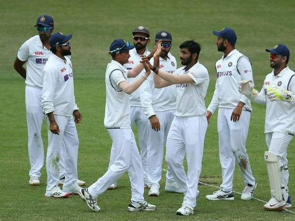 భీకరమైన బౌలింగ్..