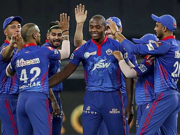 పటిష్టంగా ఢిల్లీ