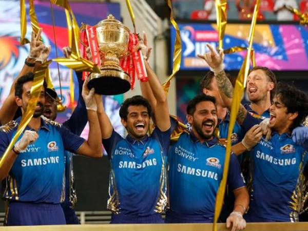 టాప్లో ముంబై, చెన్నై..