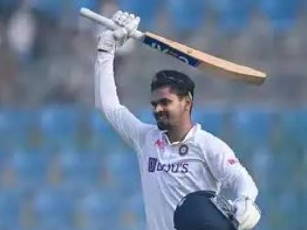 ఆదుకున్న అయ్యర్..