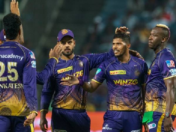 తుదిజట్లల్లో..
