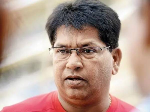 వాళ్ల కింద పని చేయడం ఇష్టం లేక..