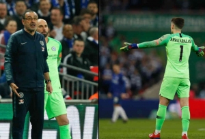 పుట్‌బాల్‌లో వింత ఘటన: కోచ్ మాటలను పెడచెవిన పెట్టిన ప్లేయర్ (వీడియో)